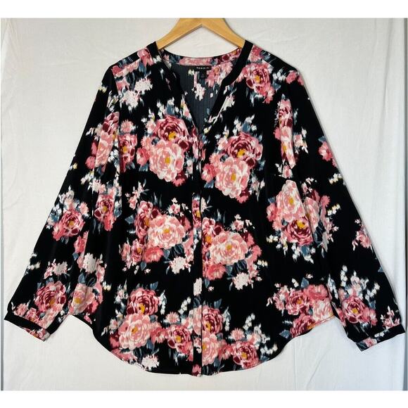 Torrid Dark Floral Top Womens Size 1X Pintuck Button Up Black Bloomcore - Picture 2 of 14